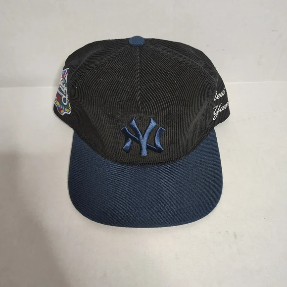 New York Yankees Corduroy Throwback Mitchell And Ness Black Snapback Hat OSFA